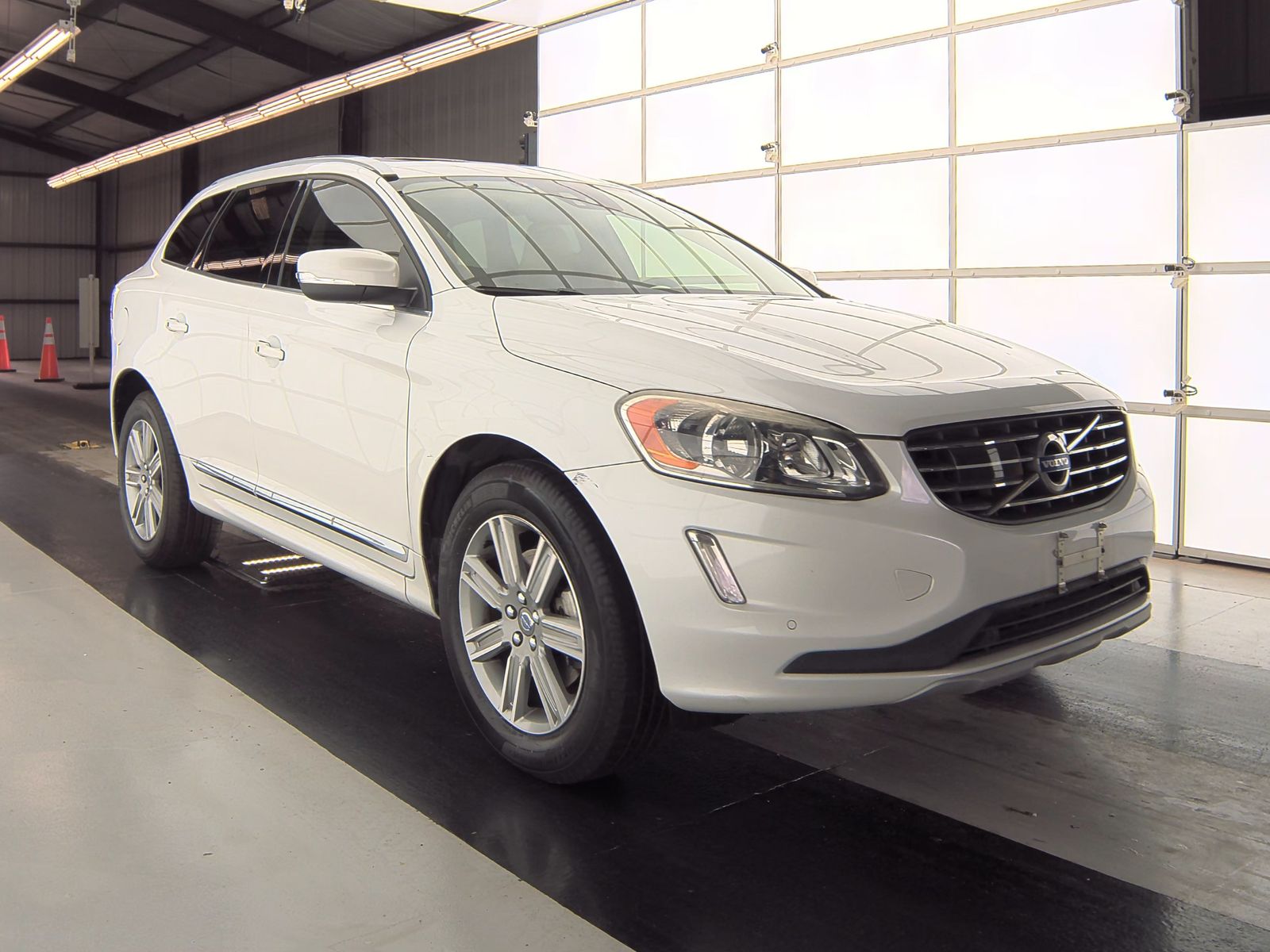 2017 Volvo XC60 T5 Inscription FWD