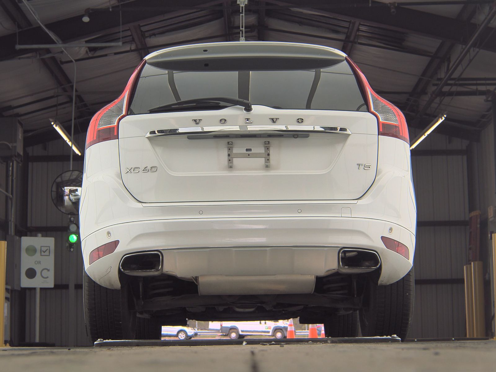 2017 Volvo XC60 T5 Inscription FWD