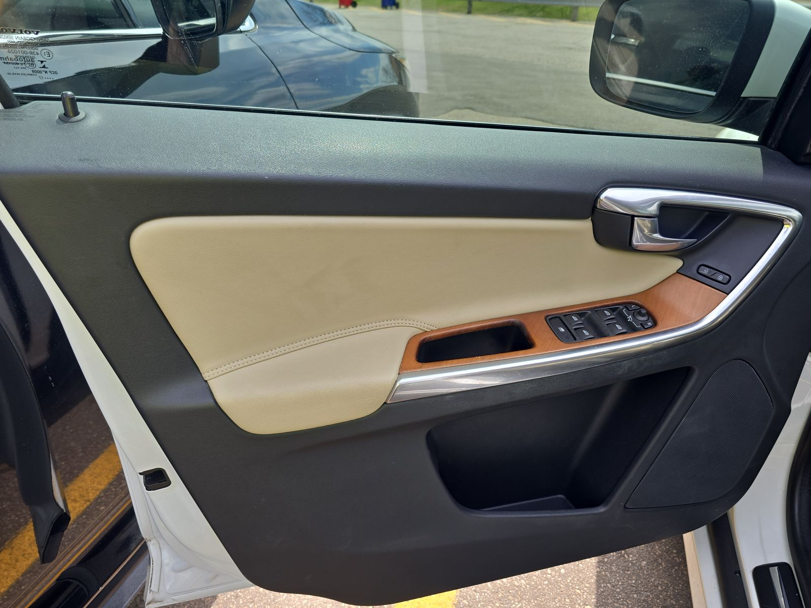 2017 Volvo XC60 T5 Inscription FWD