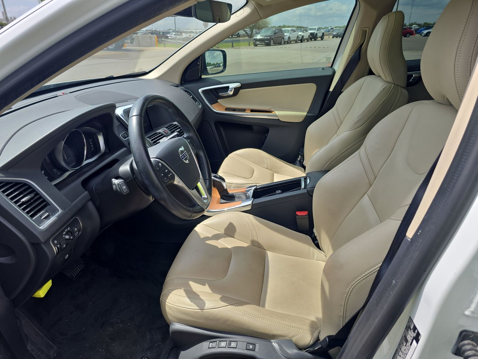 2017 Volvo XC60 T5 Inscription FWD