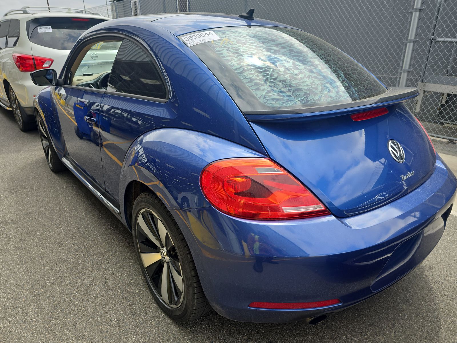 2013 Volkswagen Beetle 2.0T Turbo FWD