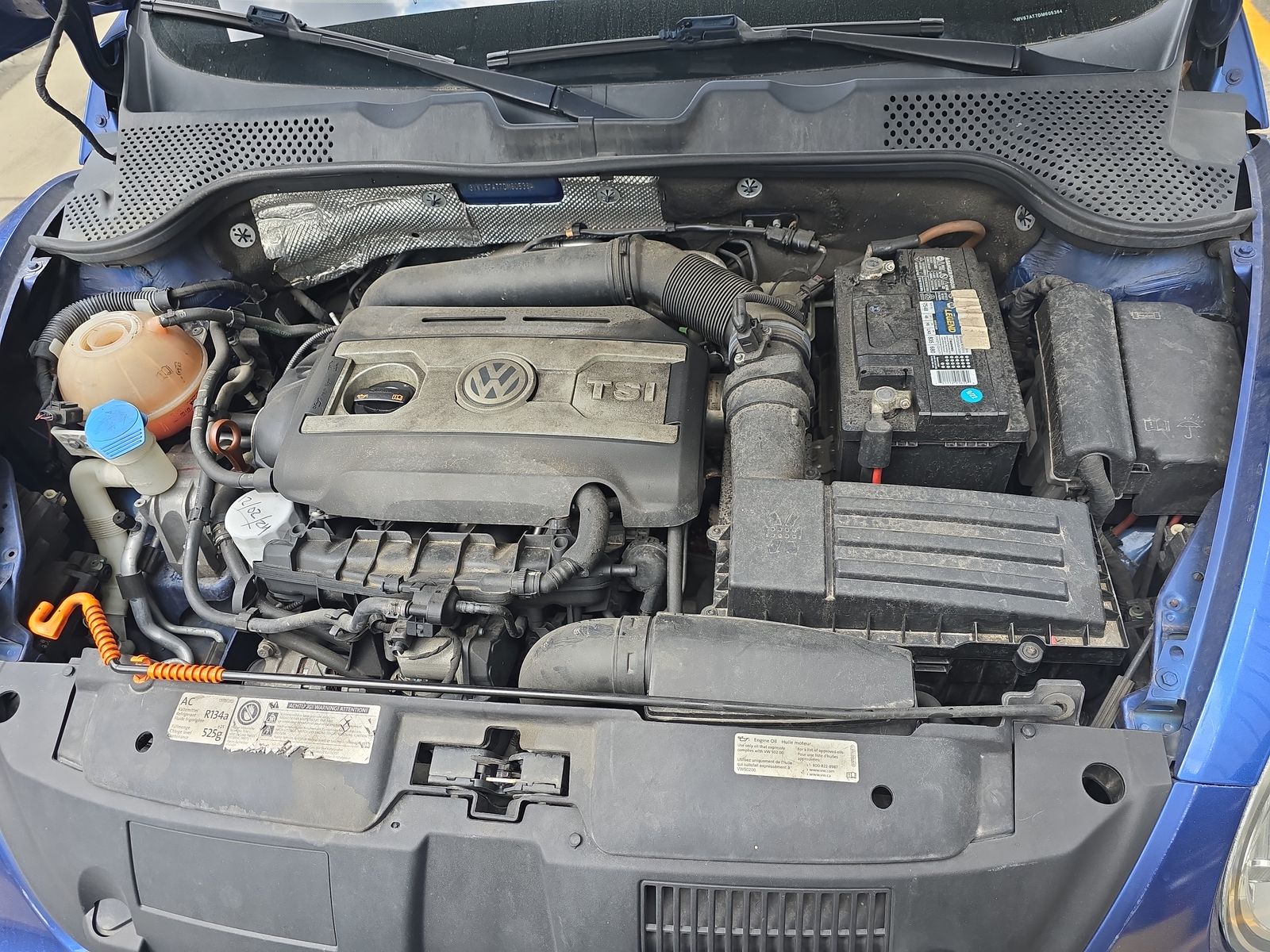 2013 Volkswagen Beetle 2.0T Turbo FWD