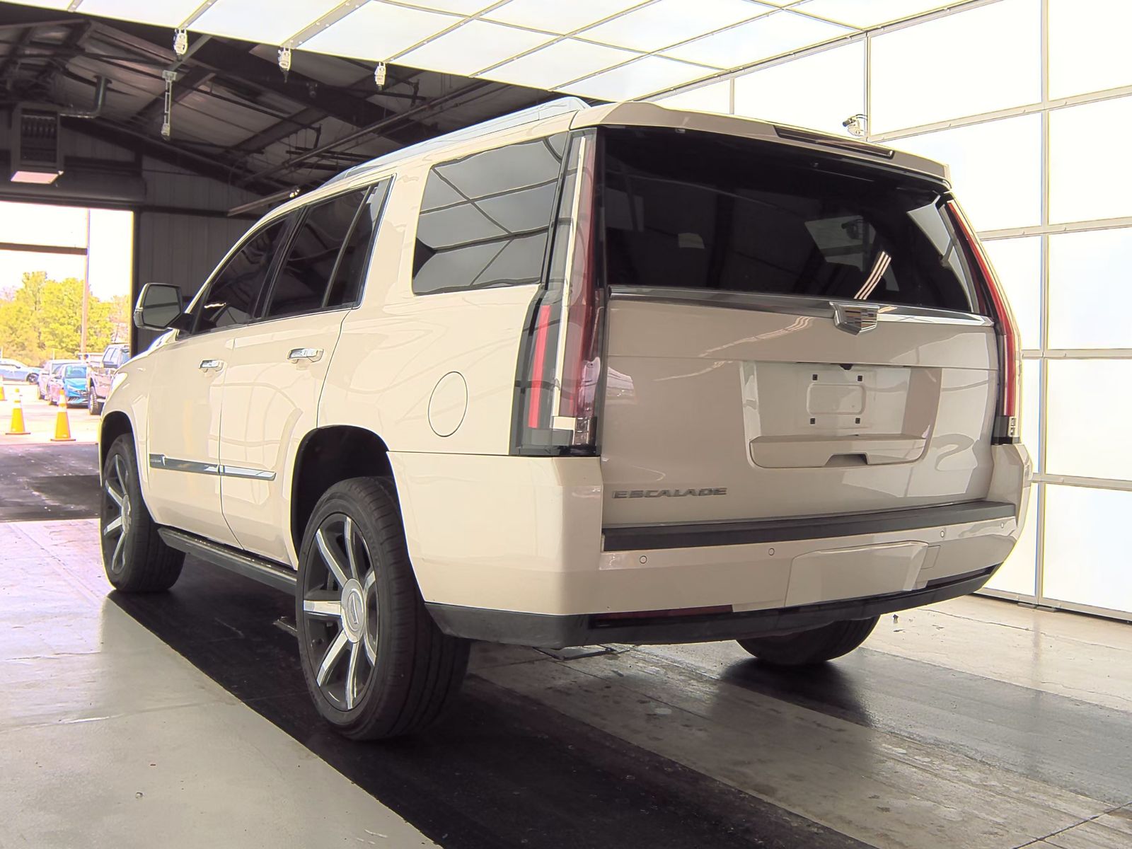 2015 Cadillac Escalade Premium RWD