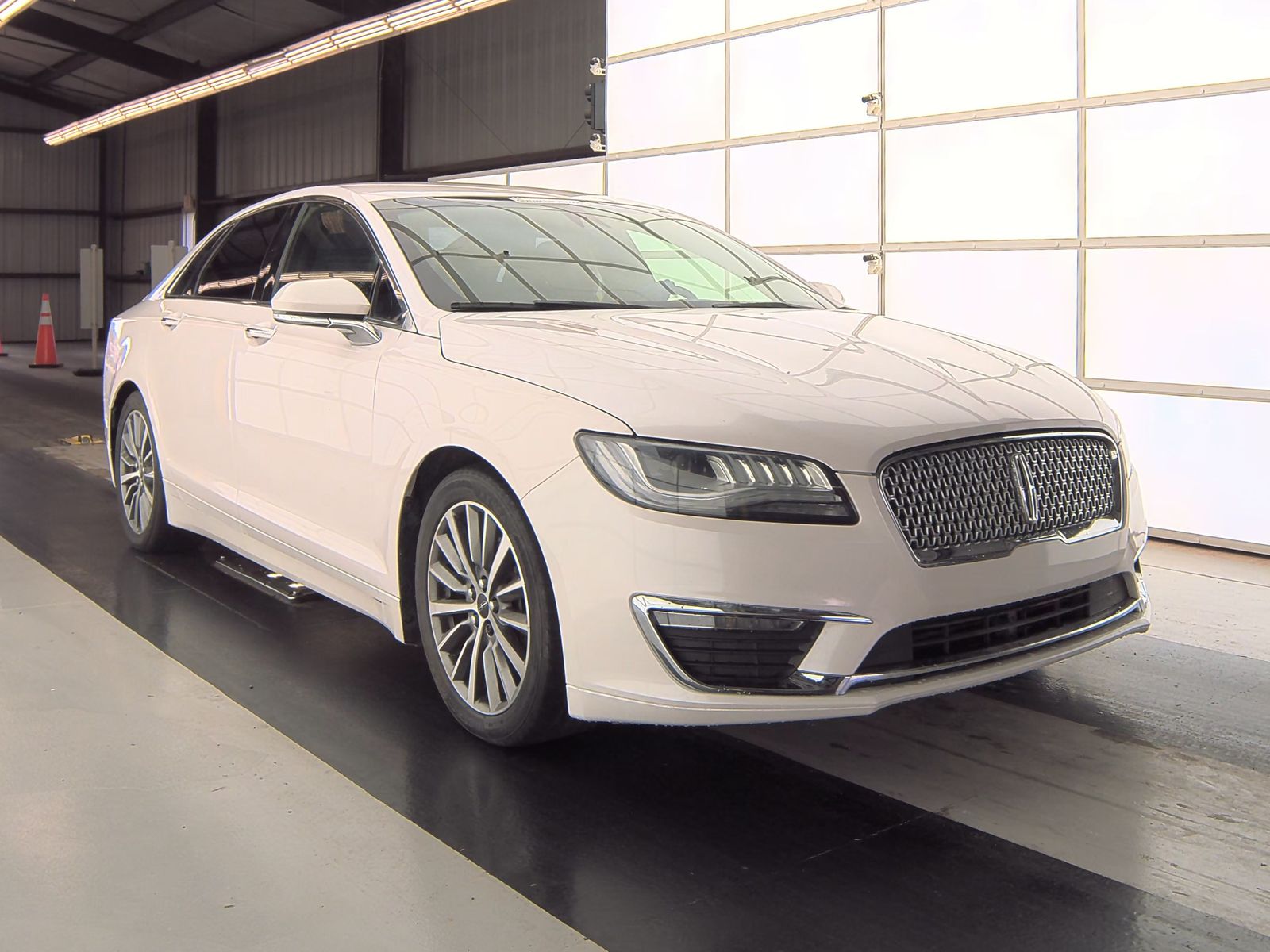 2019 Lincoln MKZ Standard FWD