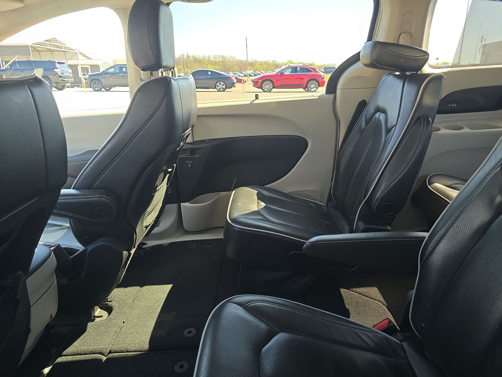 2023 Chrysler Pacifica Limited FWD