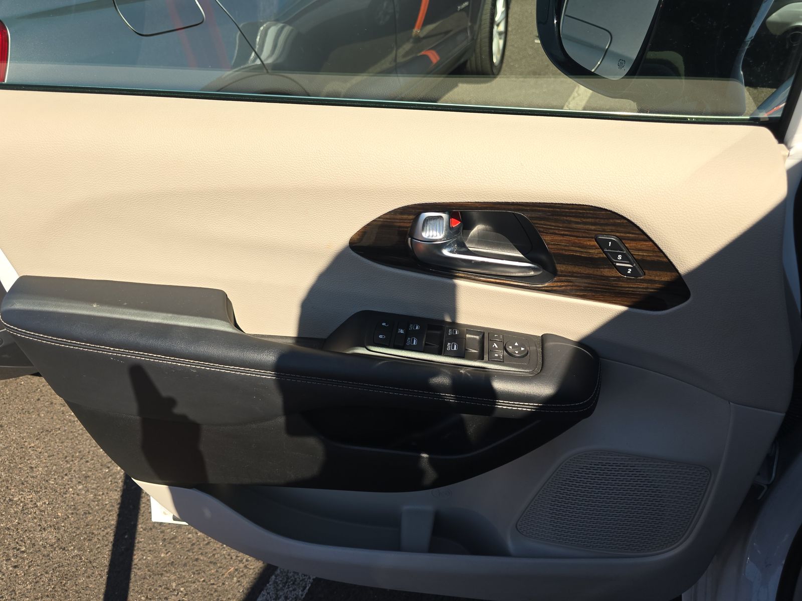 2023 Chrysler Pacifica Limited FWD