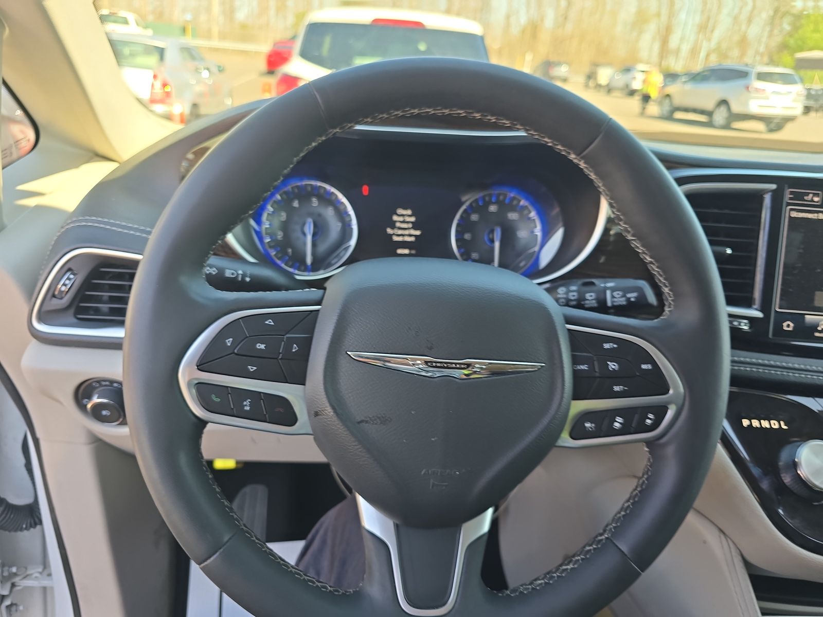 2023 Chrysler Pacifica Limited FWD