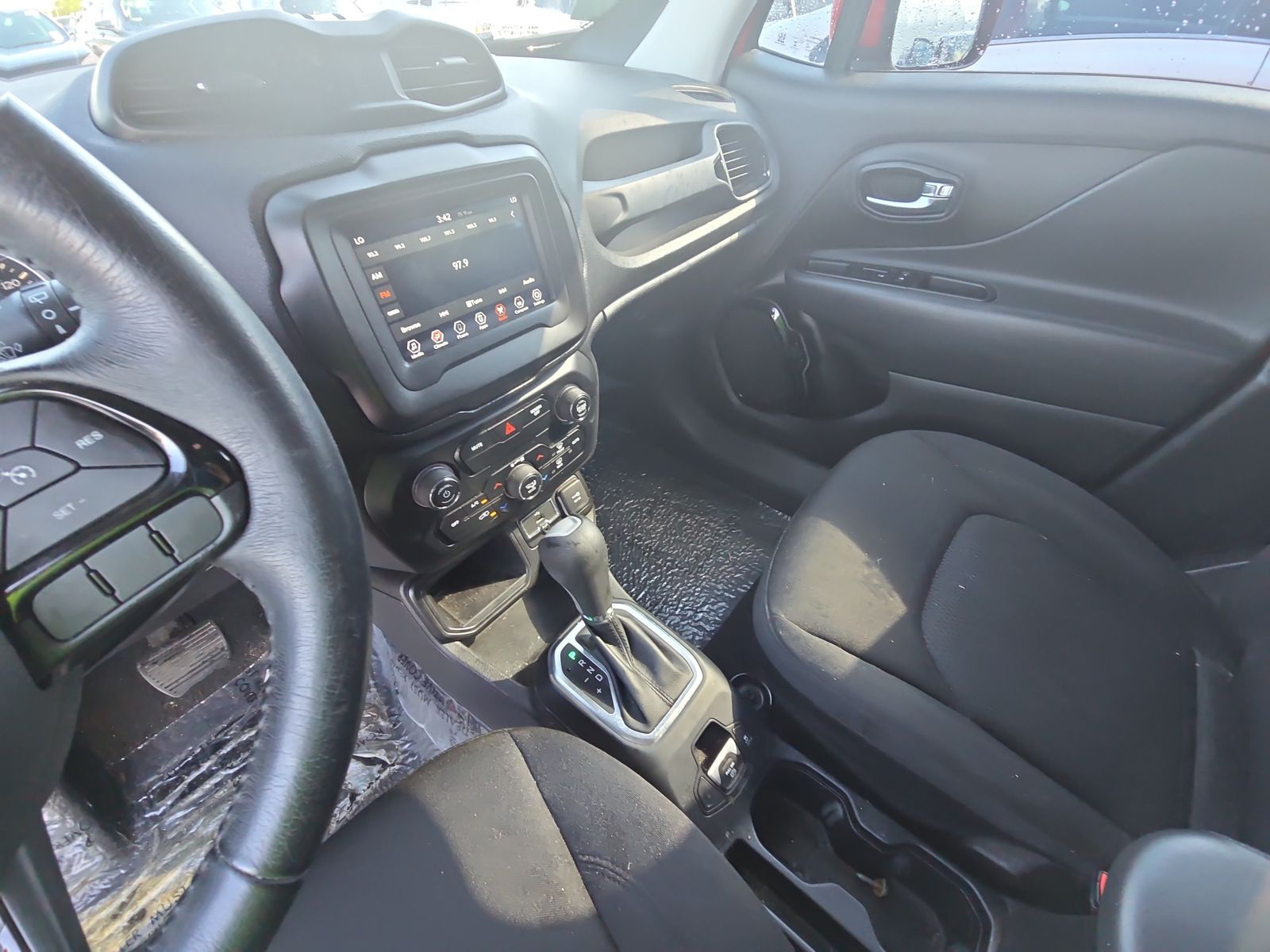 2020 Jeep Renegade Latitude Altitude Edition FWD