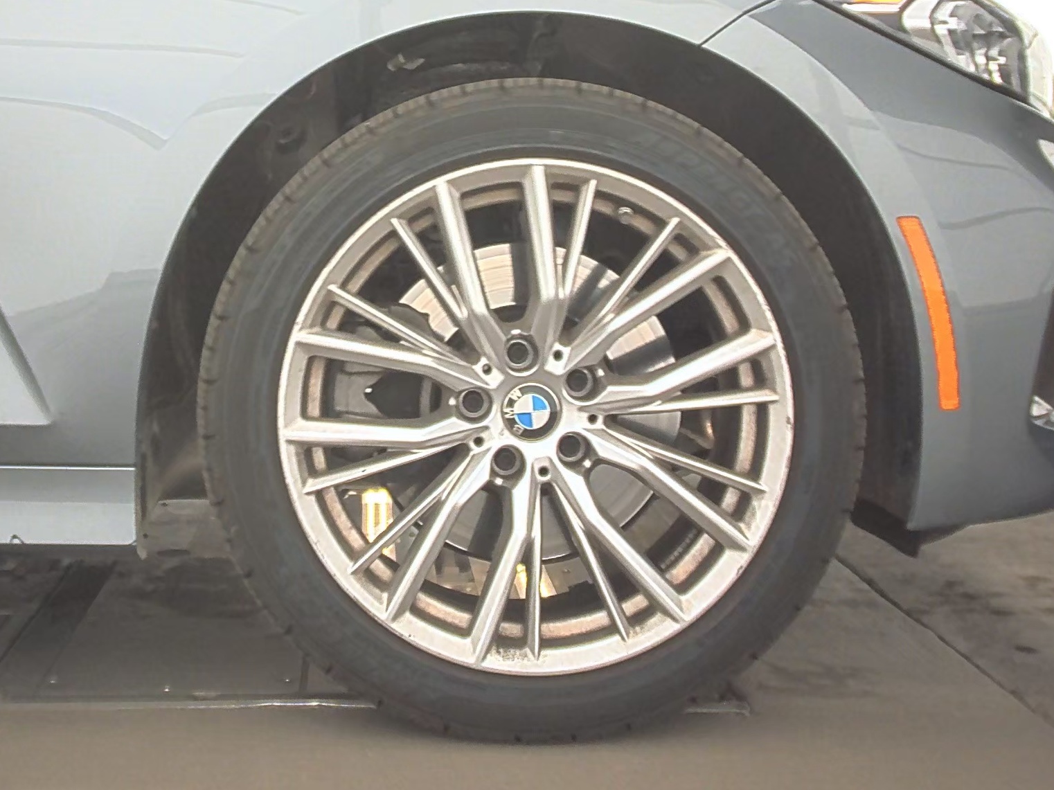 2024 BMW 3 Series 330i xDrive AWD