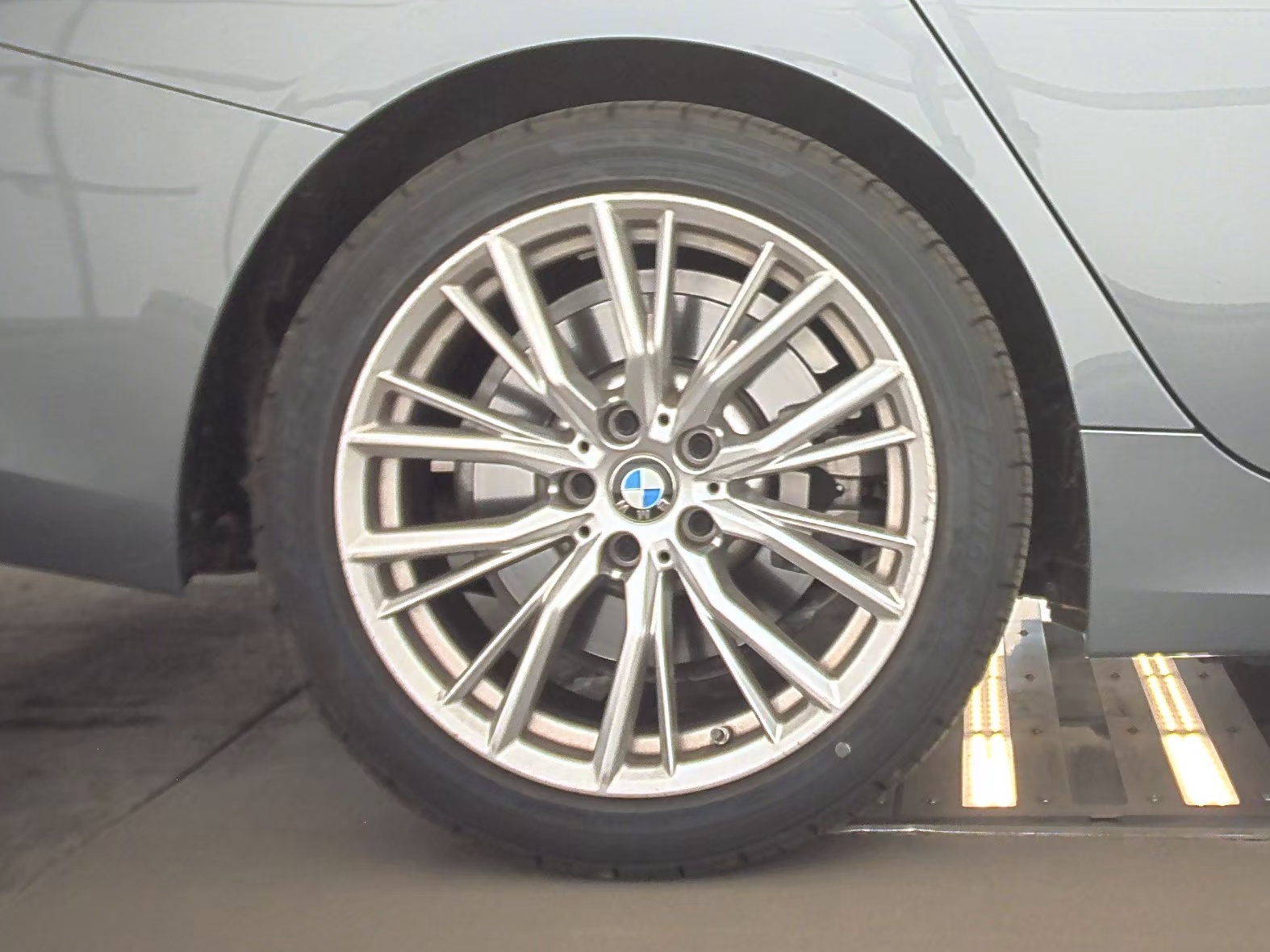 2024 BMW 3 Series 330i xDrive AWD