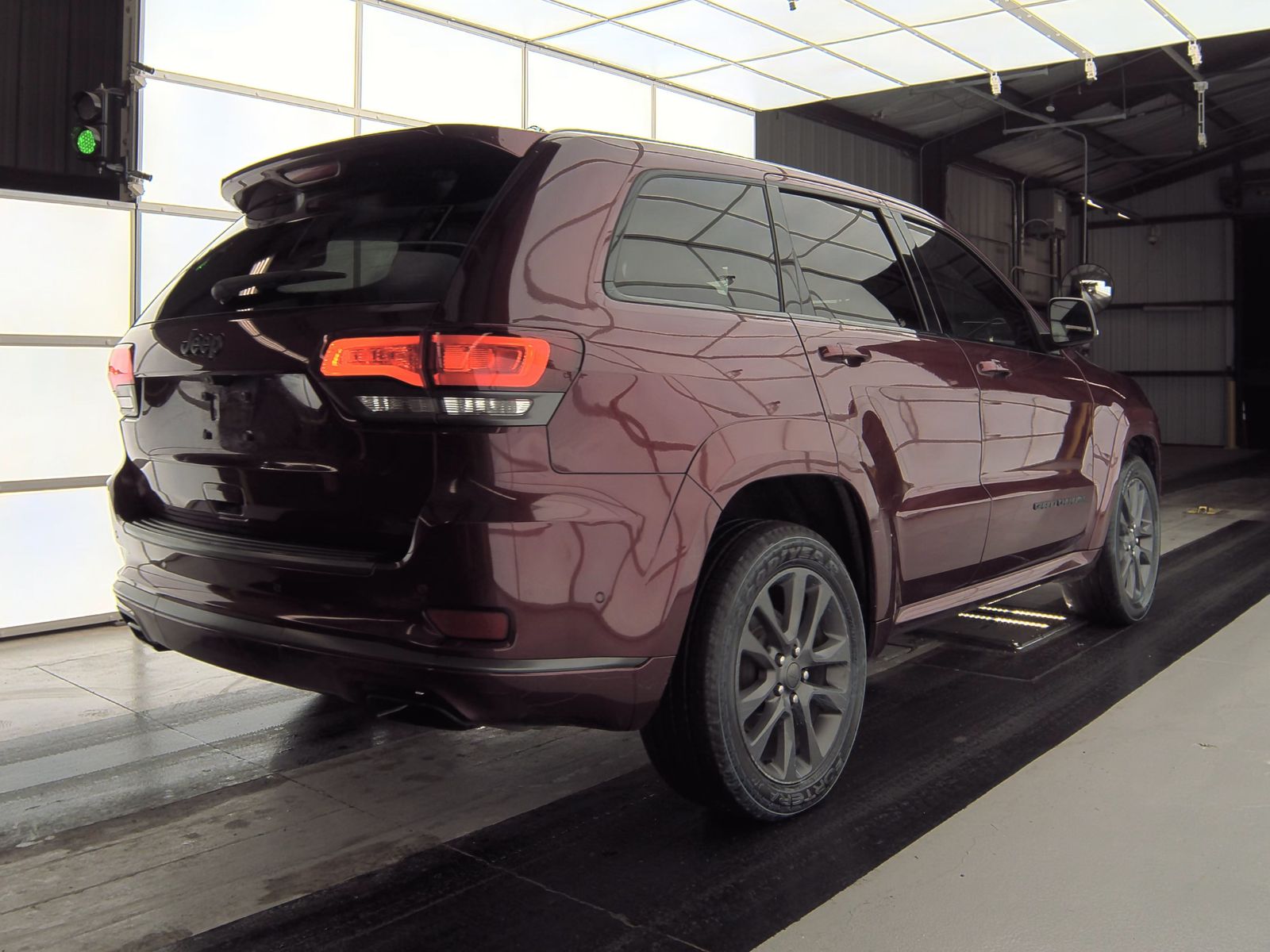 2018 Jeep Grand Cherokee Overland High Altitude Edition RWD