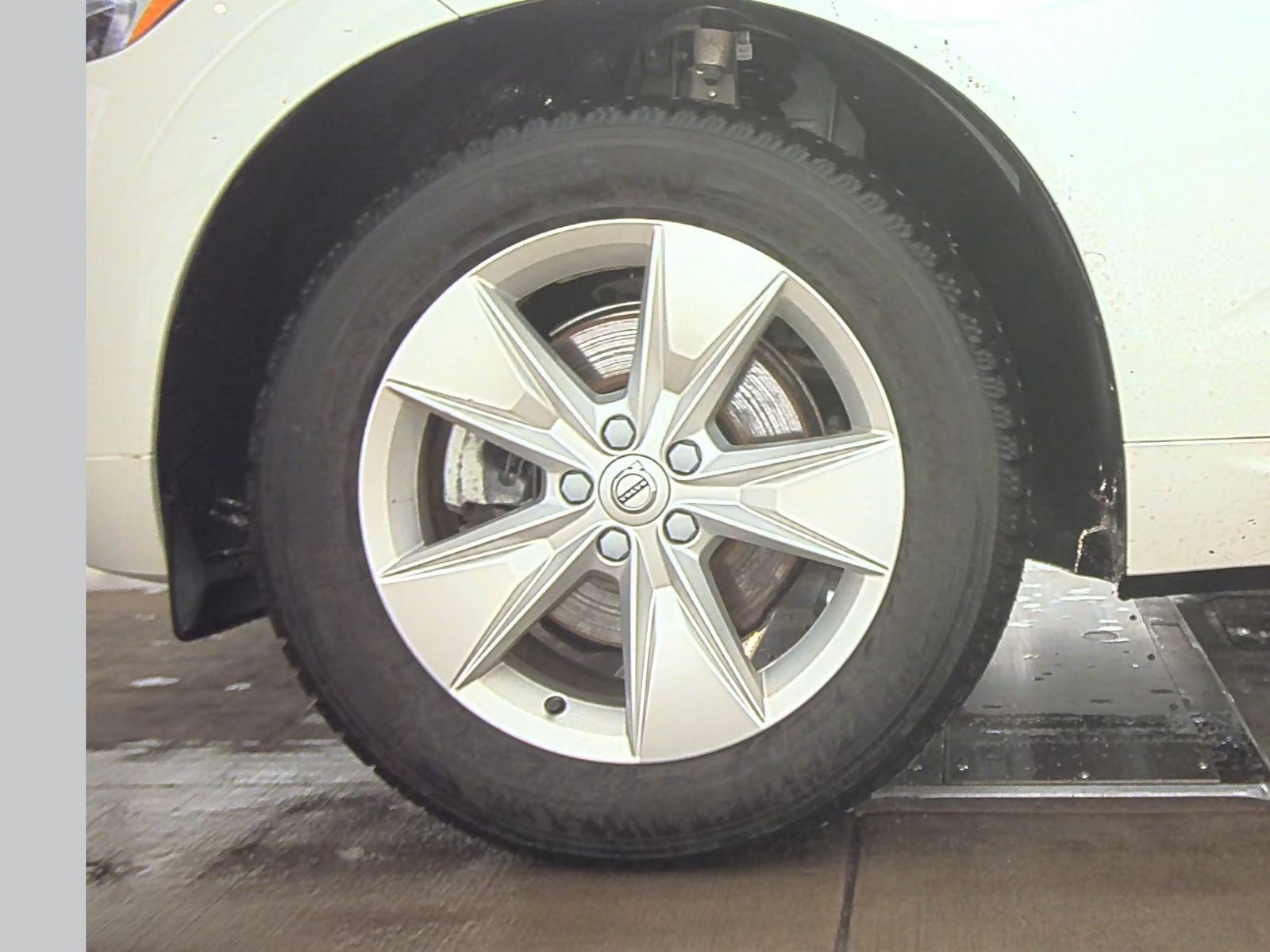 2022 Volvo XC60 B5 Momentum AWD