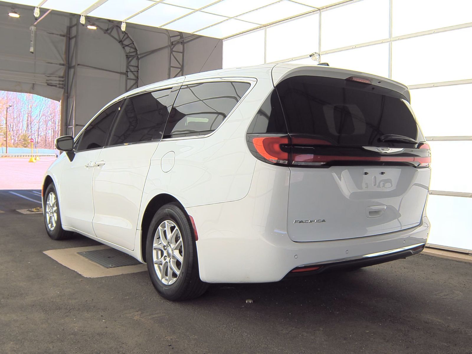 2023 Chrysler Pacifica Touring L FWD