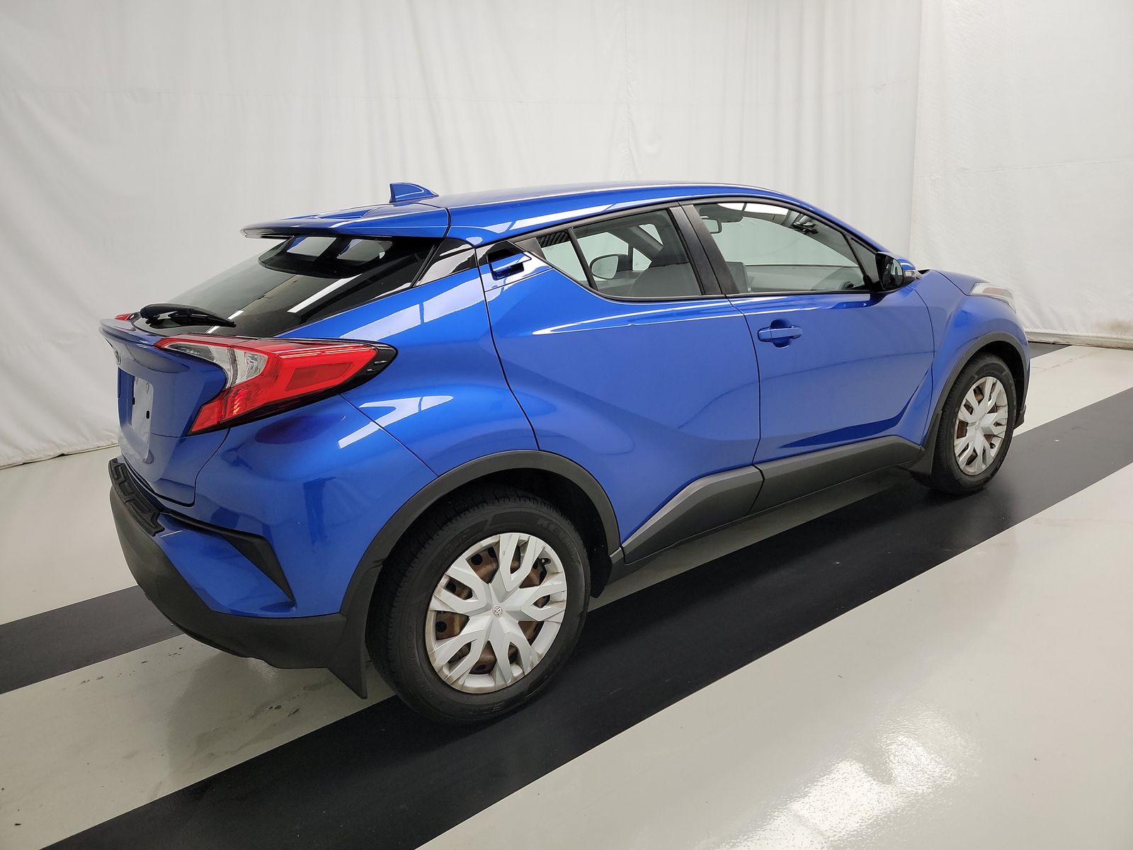 2019 Toyota C-HR LE FWD