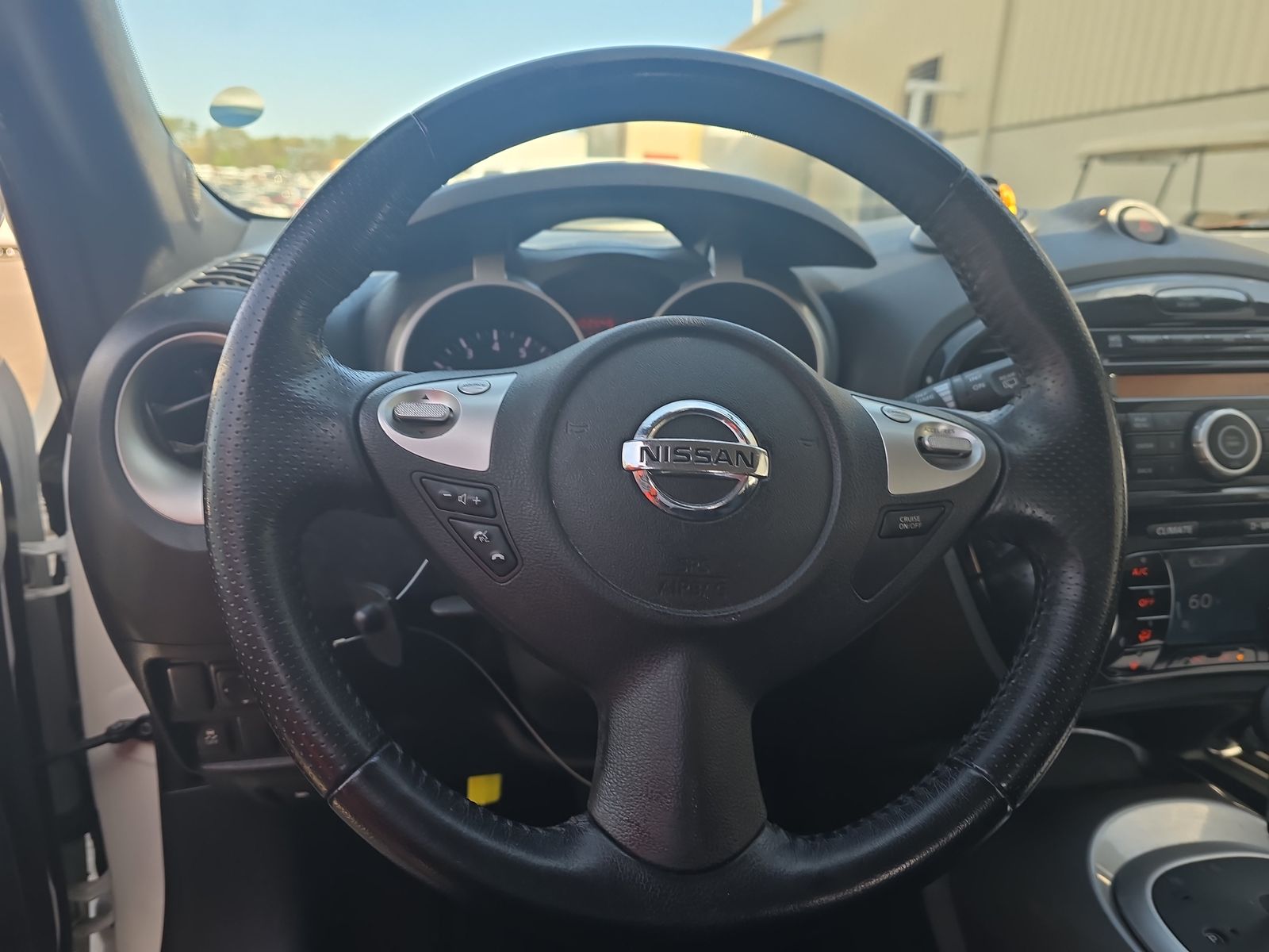 2014 Nissan JUKE SV FWD
