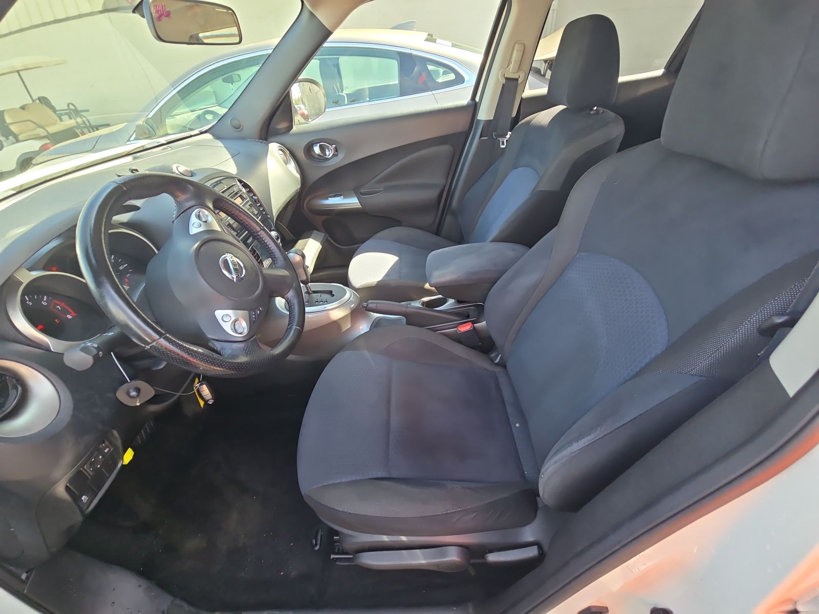 2014 Nissan JUKE SV FWD