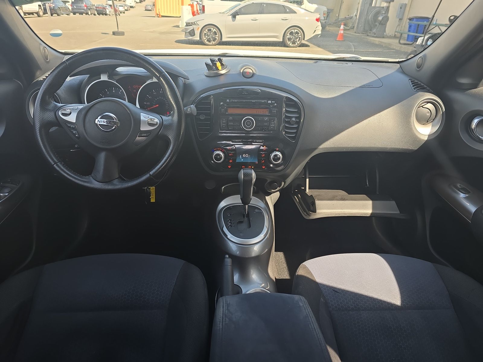 2014 Nissan JUKE SV FWD