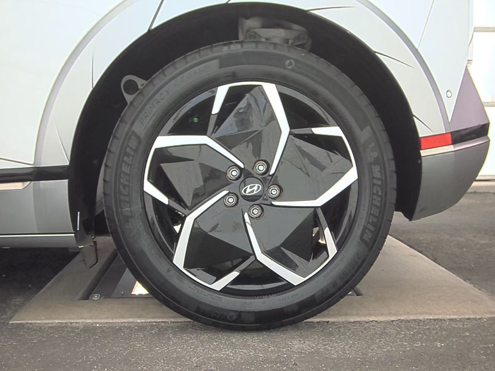 2023 Hyundai IONIQ 5 Limited RWD