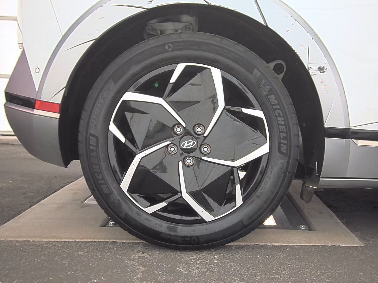 2023 Hyundai IONIQ 5 Limited RWD