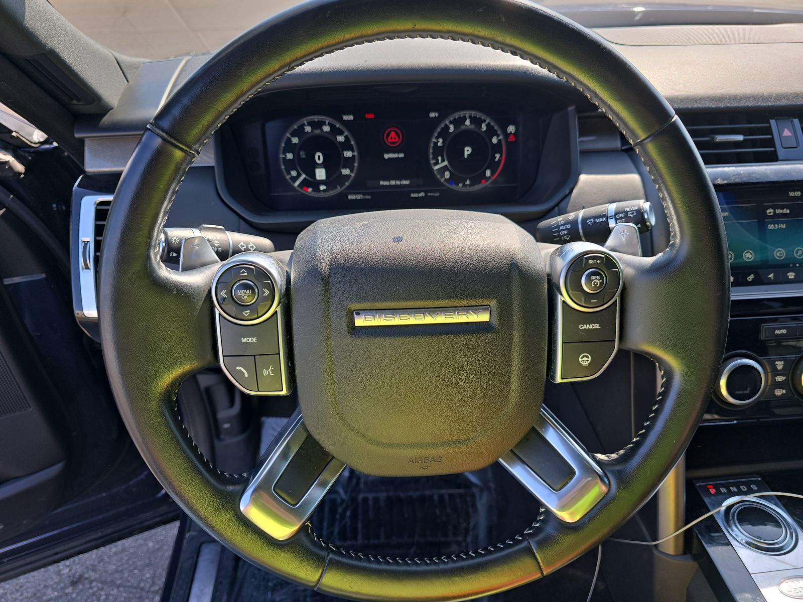 2018 Land Rover Discovery HSE Luxury AWD