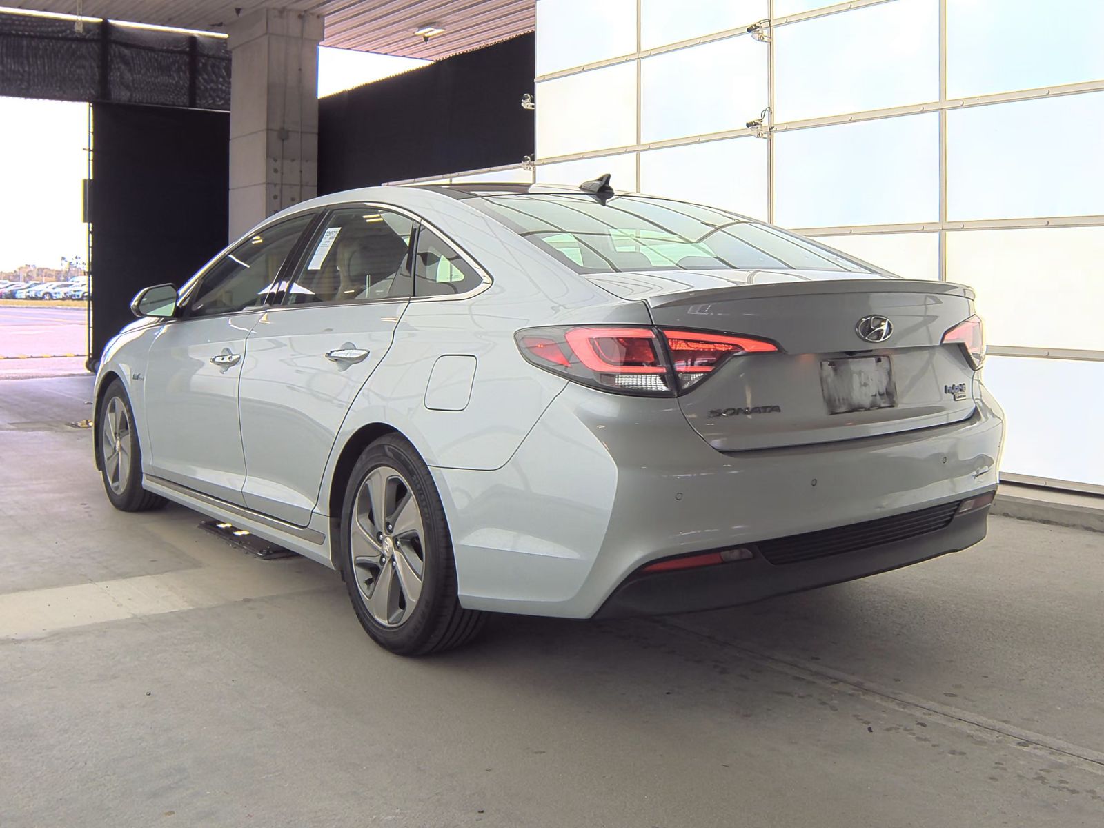 2017 Hyundai Sonata Hybrid Limited FWD