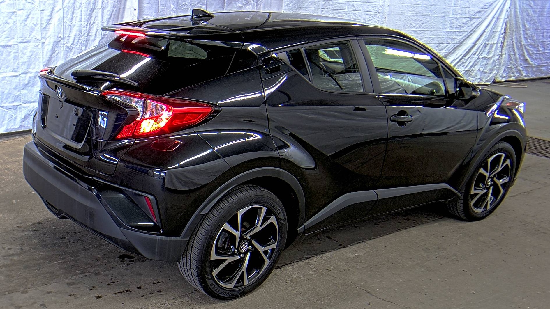 2018 Toyota C-HR XLE FWD