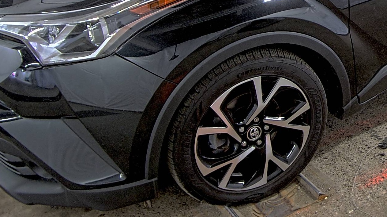 2018 Toyota C-HR XLE FWD