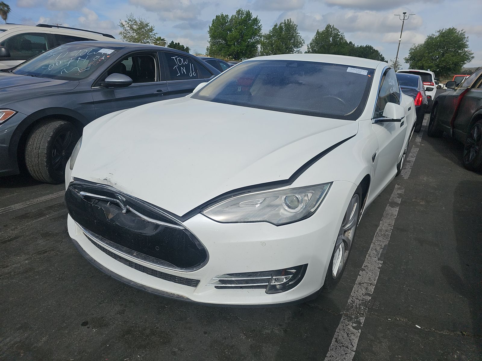 2015 Tesla Model S 60 FWD