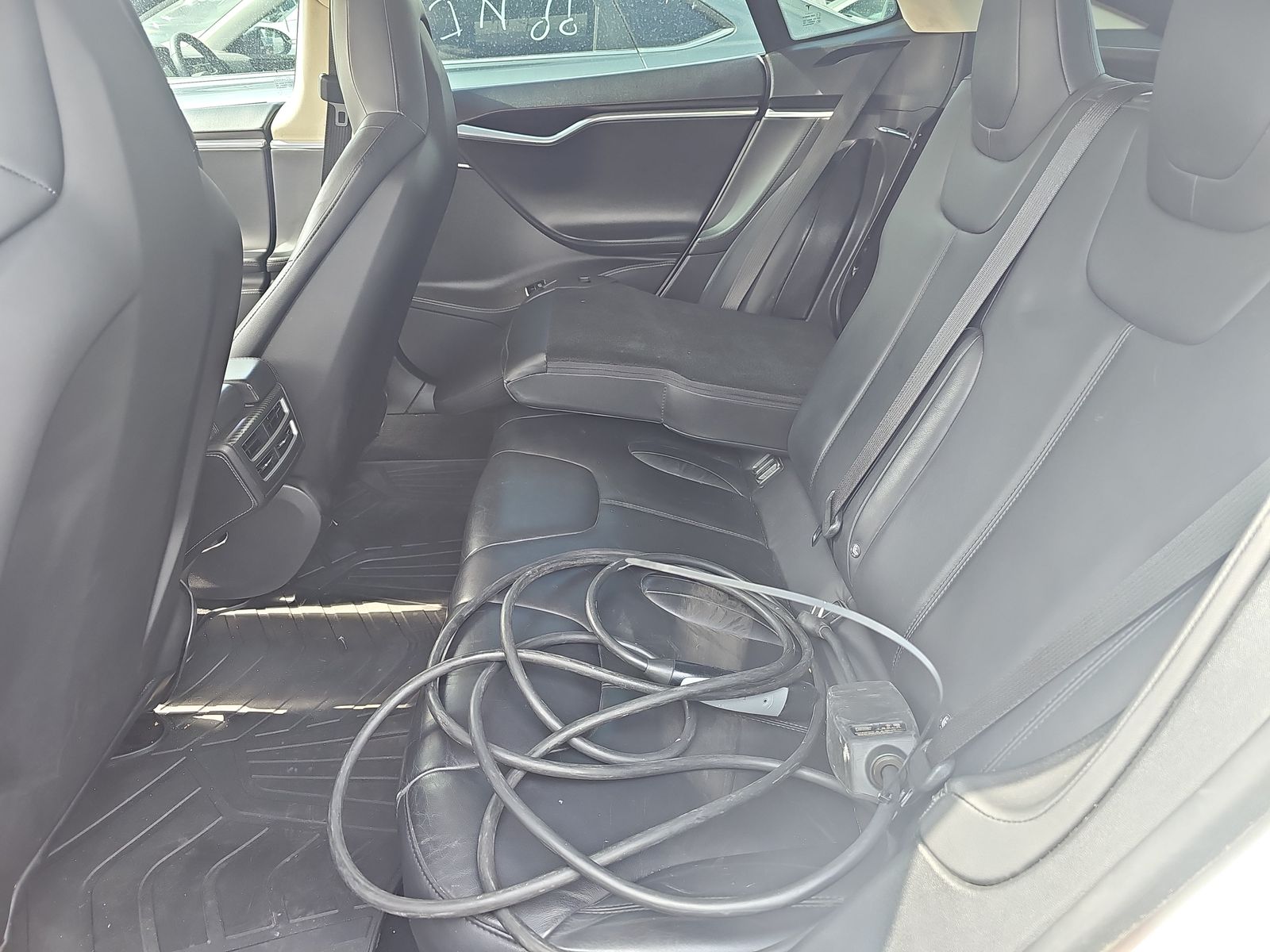 2015 Tesla Model S 60 FWD