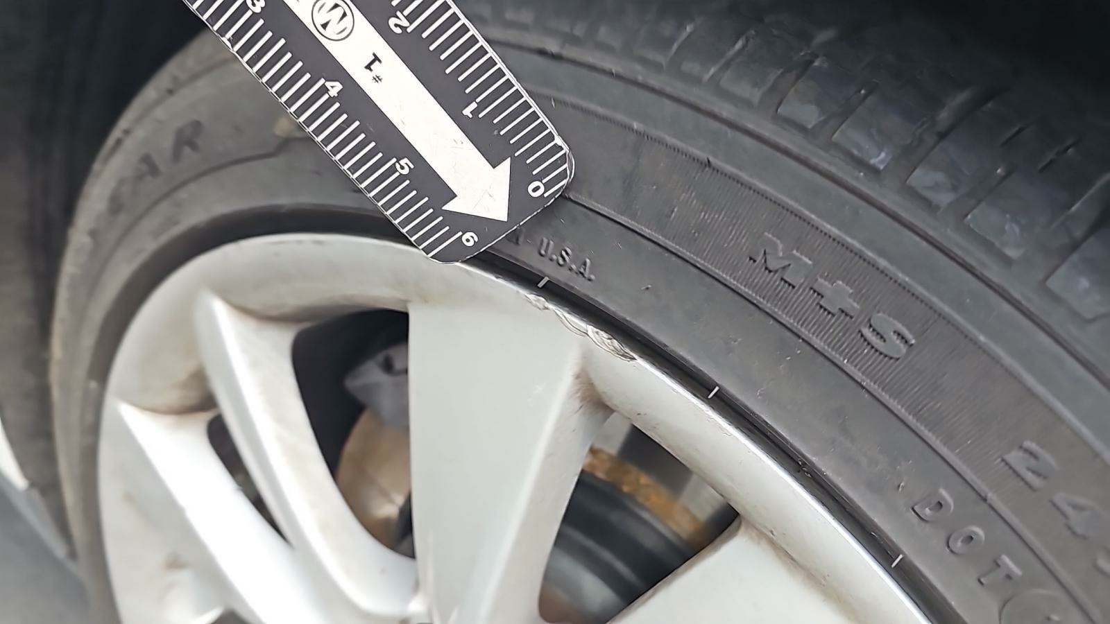 2015 Tesla Model S 60 FWD