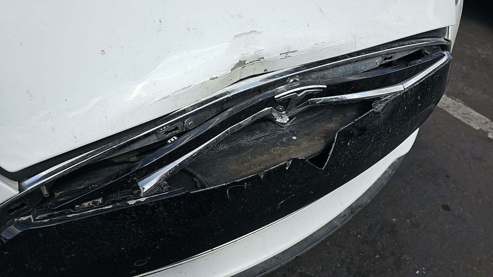 2015 Tesla Model S 60 FWD