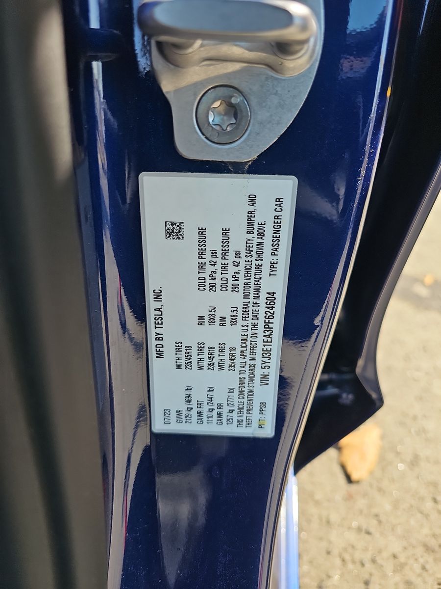 2023 Tesla Model 3 Standard Range FWD