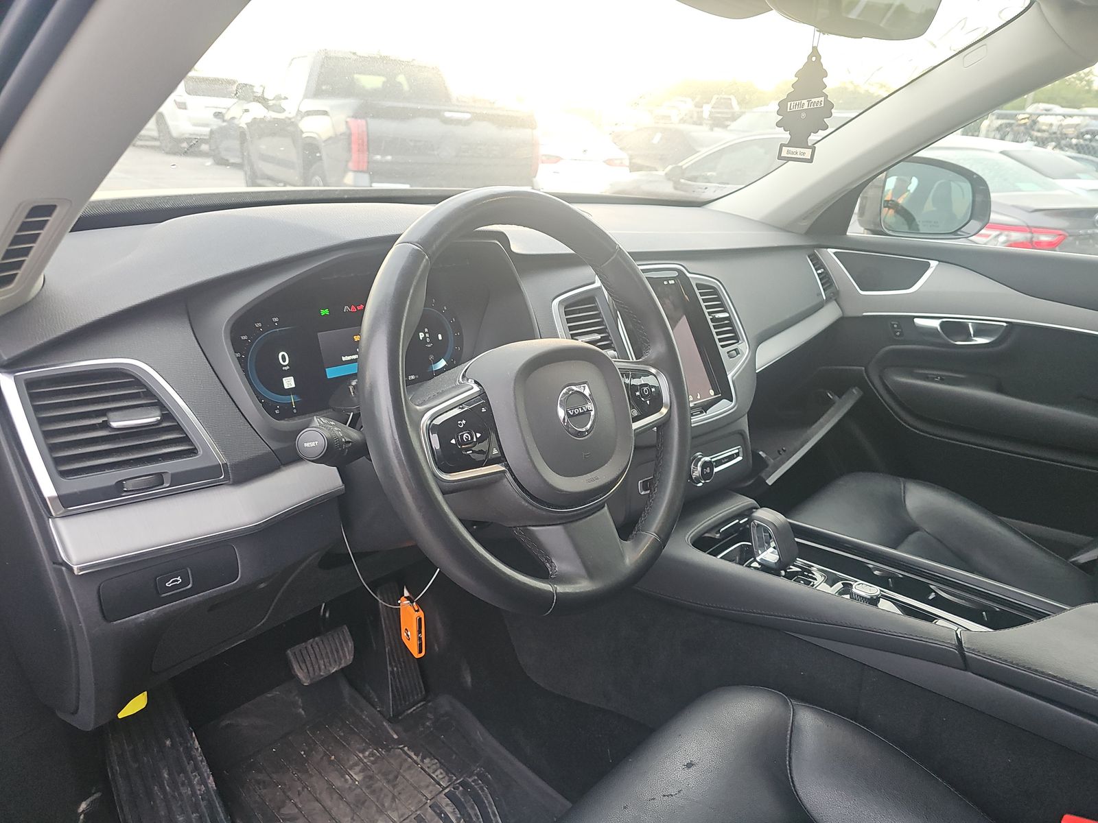 2024 Volvo XC90 B5 Core AWD