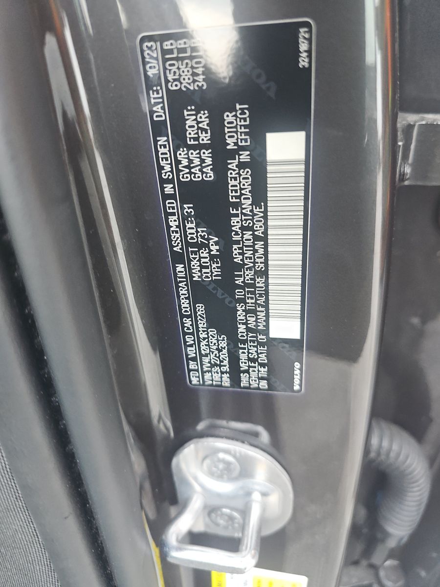 2024 Volvo XC90 B5 Core AWD