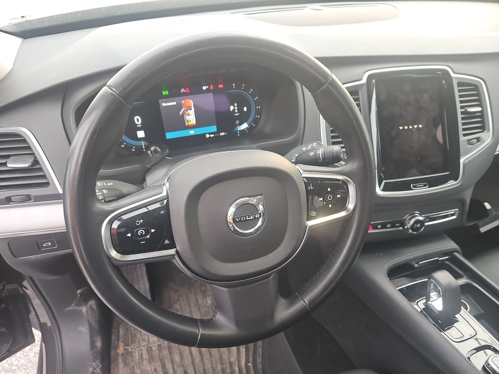 2024 Volvo XC90 B5 Core AWD