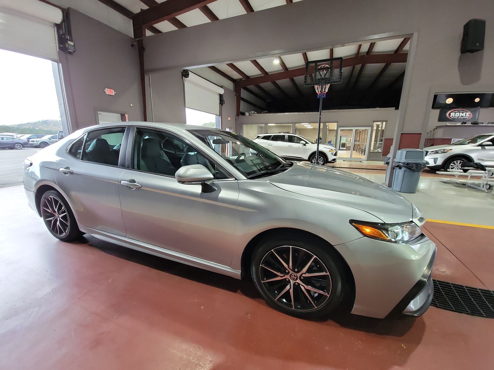 2022 Toyota Camry SE FWD