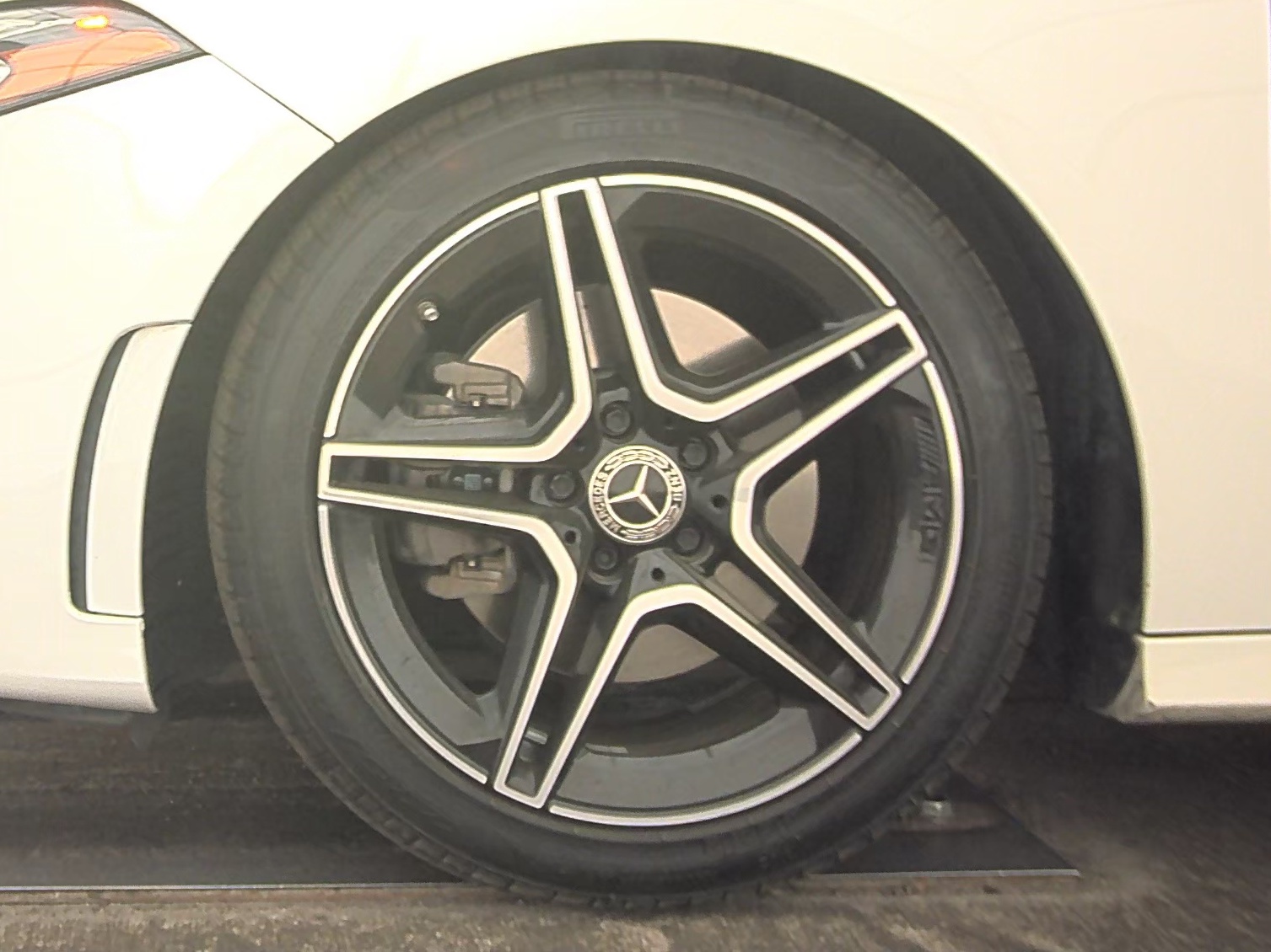 2021 Mercedes-Benz A-Class A 220 FWD