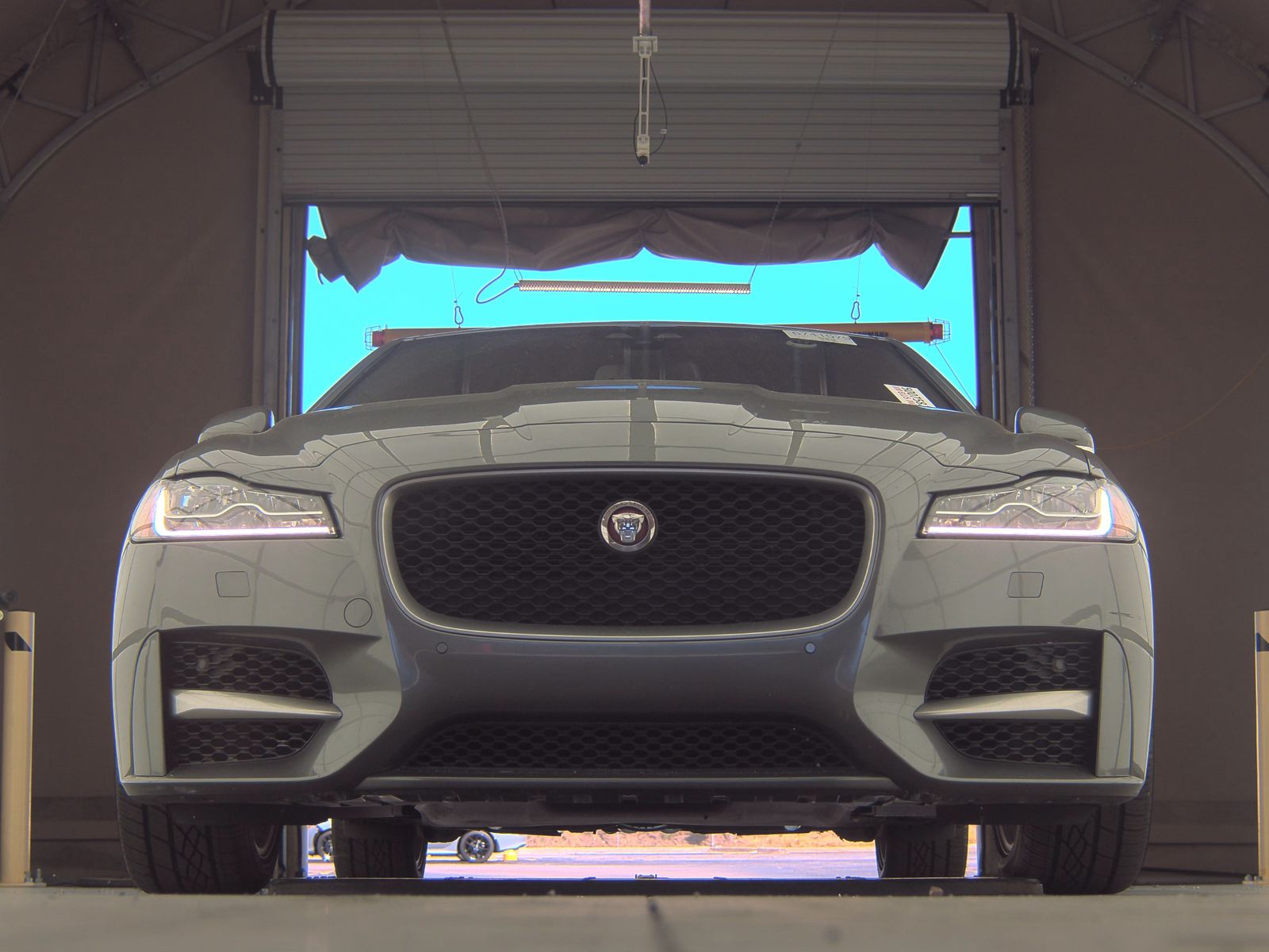 2016 Jaguar XF 35t R-Sport RWD