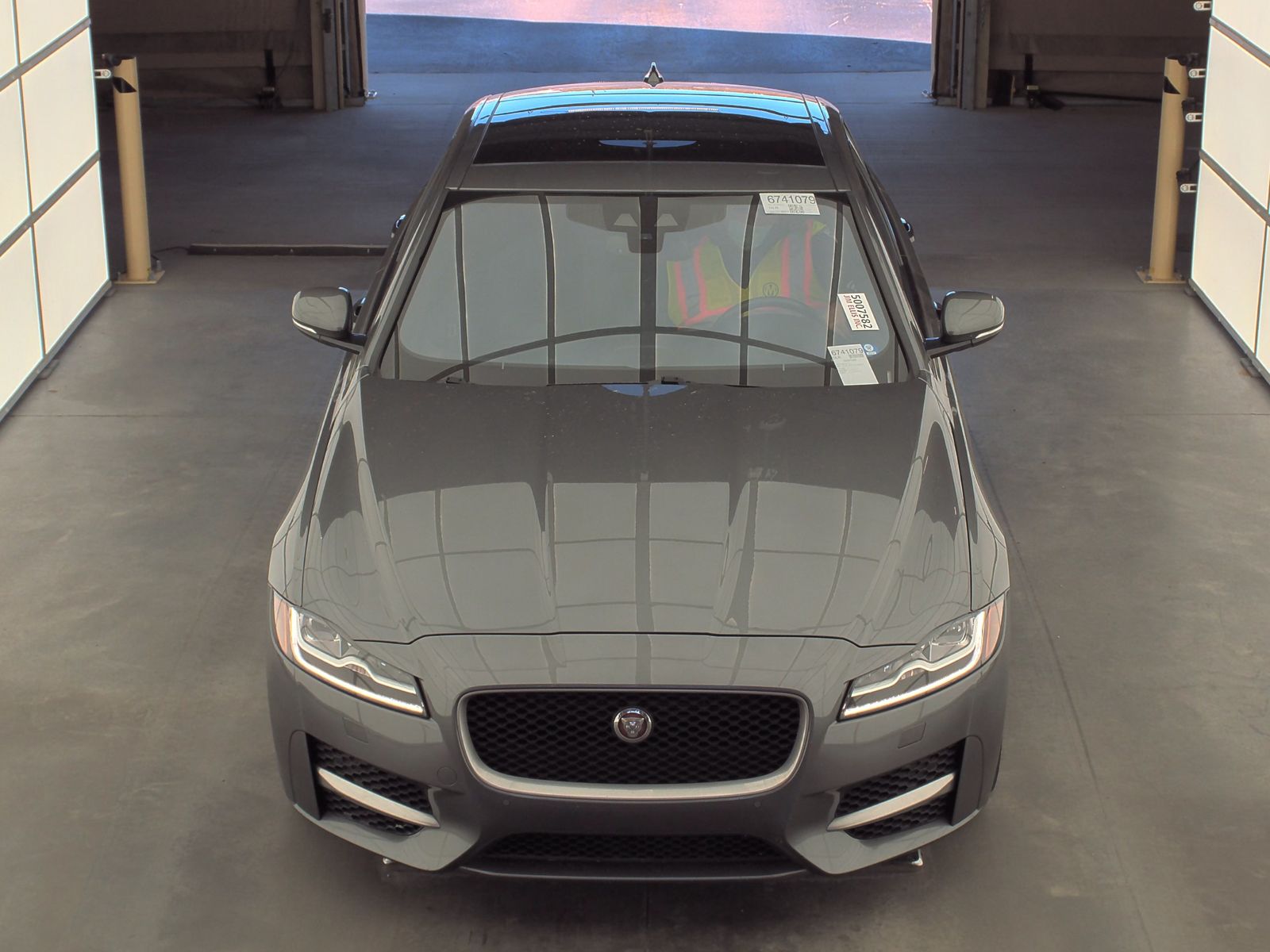 2016 Jaguar XF 35t R-Sport RWD