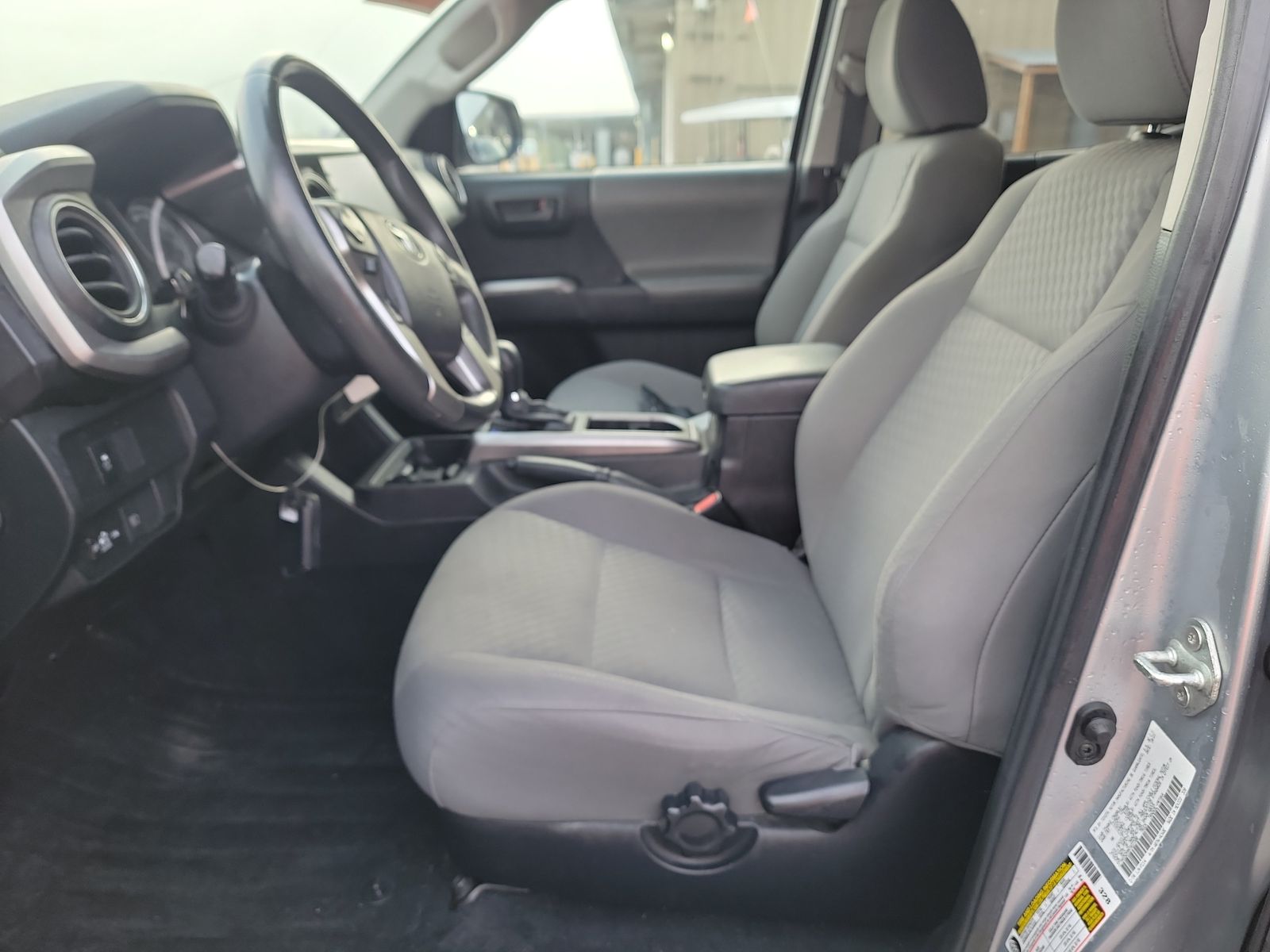 2022 Toyota Tacoma SR5 RWD