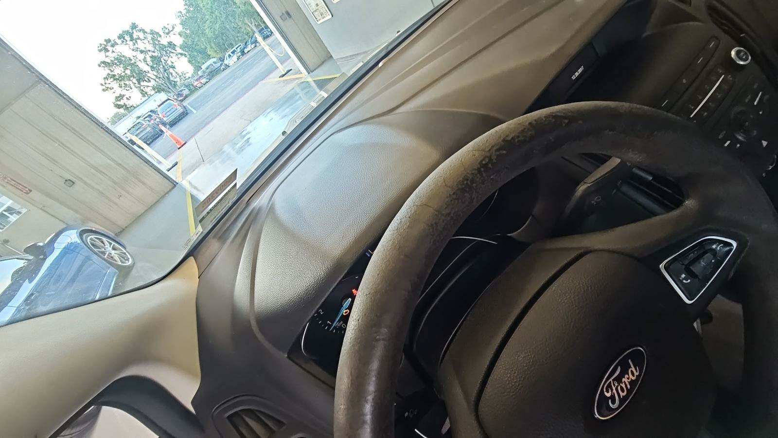 2018 Ford Focus SE FWD