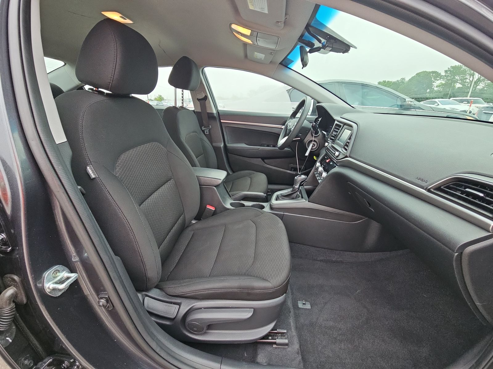 2020 Hyundai Elantra SE FWD
