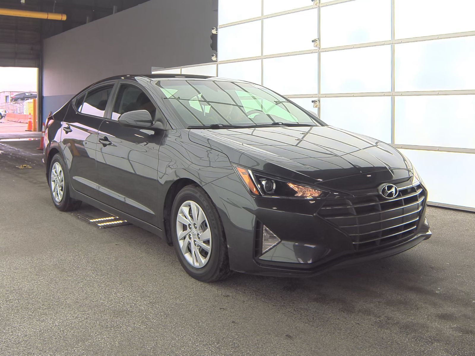 2020 Hyundai Elantra SE FWD