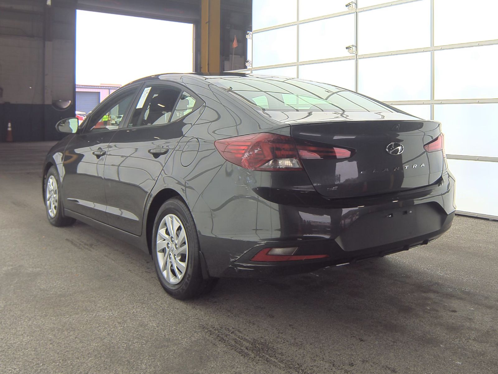 2020 Hyundai Elantra SE FWD