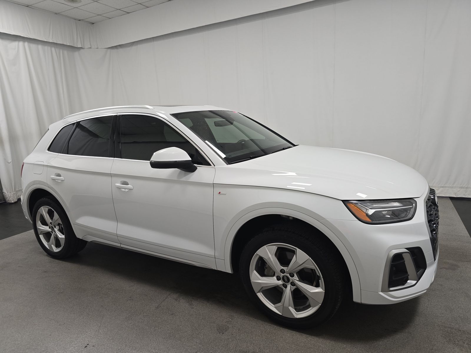 2022 Audi Q5 S line Premium Plus AWD