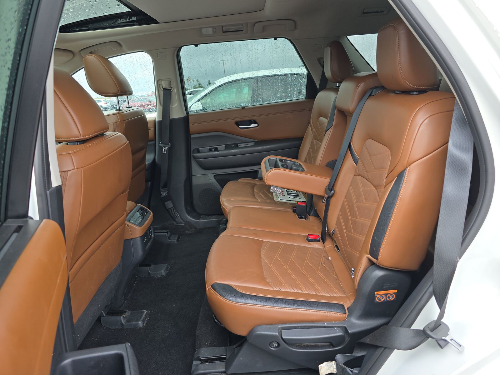2024 Nissan Pathfinder Platinum AWD