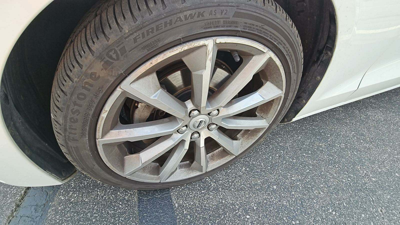 2021 Volvo S60 T5 Momentum AWD