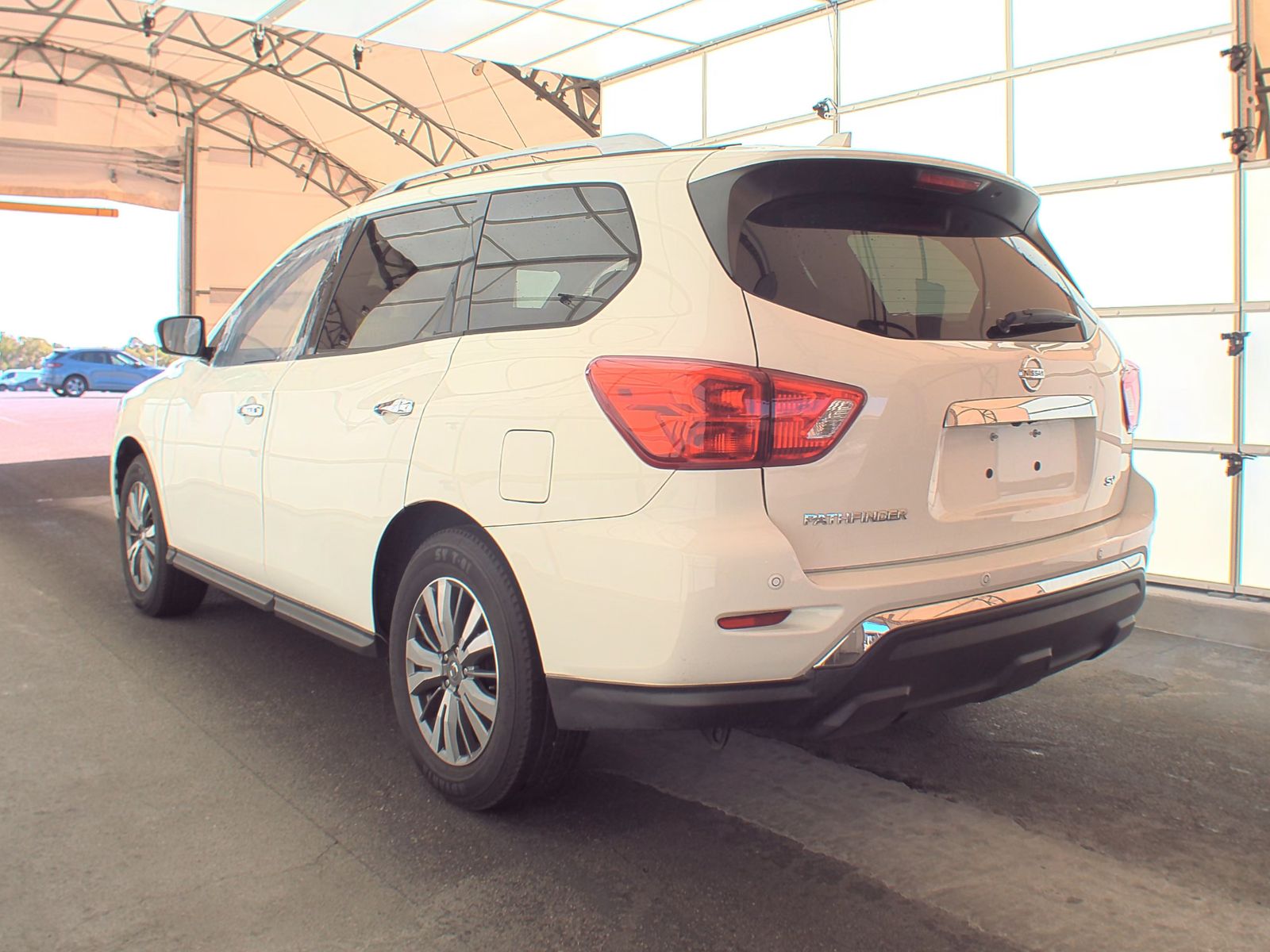 2020 Nissan Pathfinder SV FWD