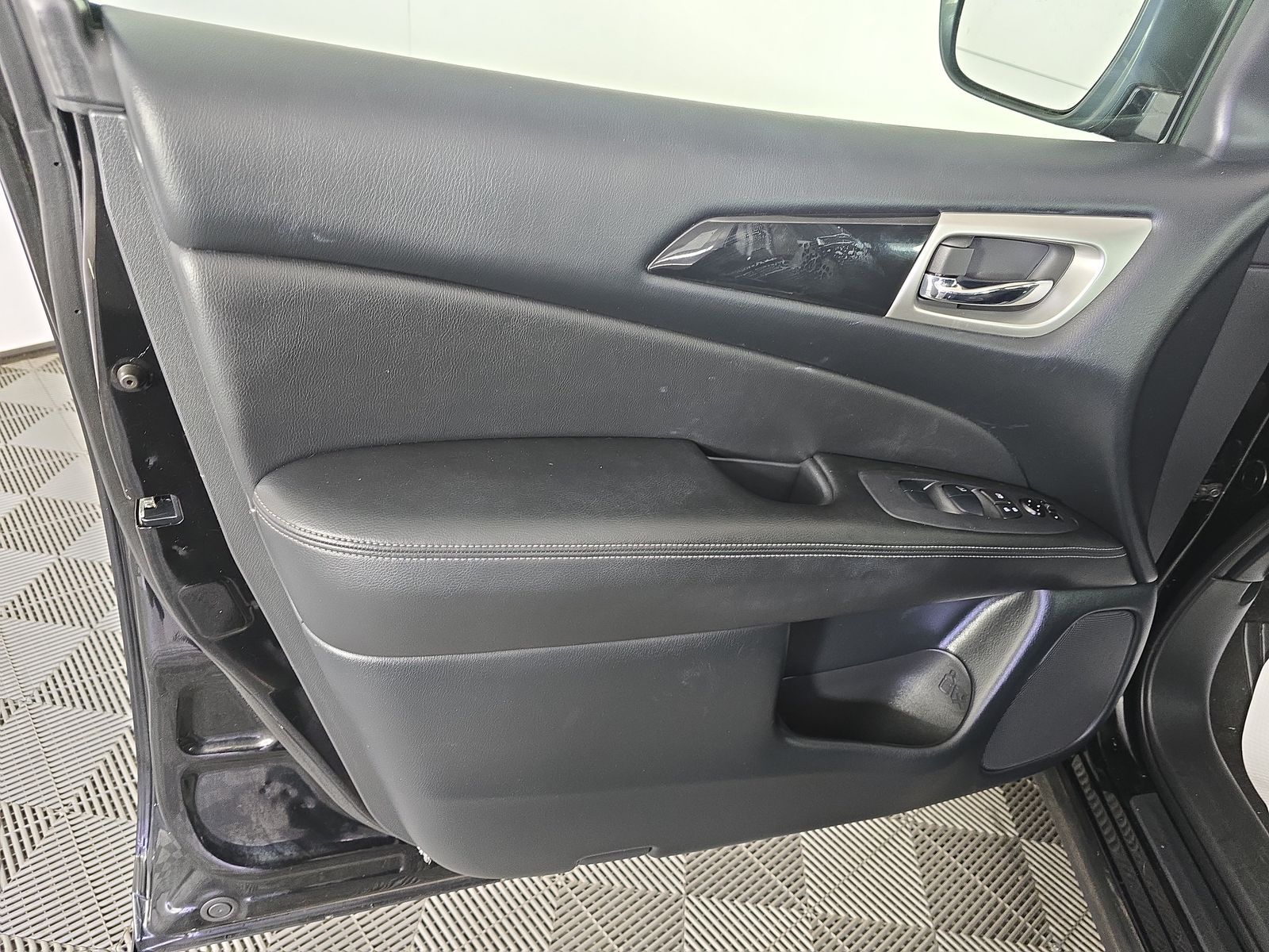 2020 Nissan Pathfinder S AWD