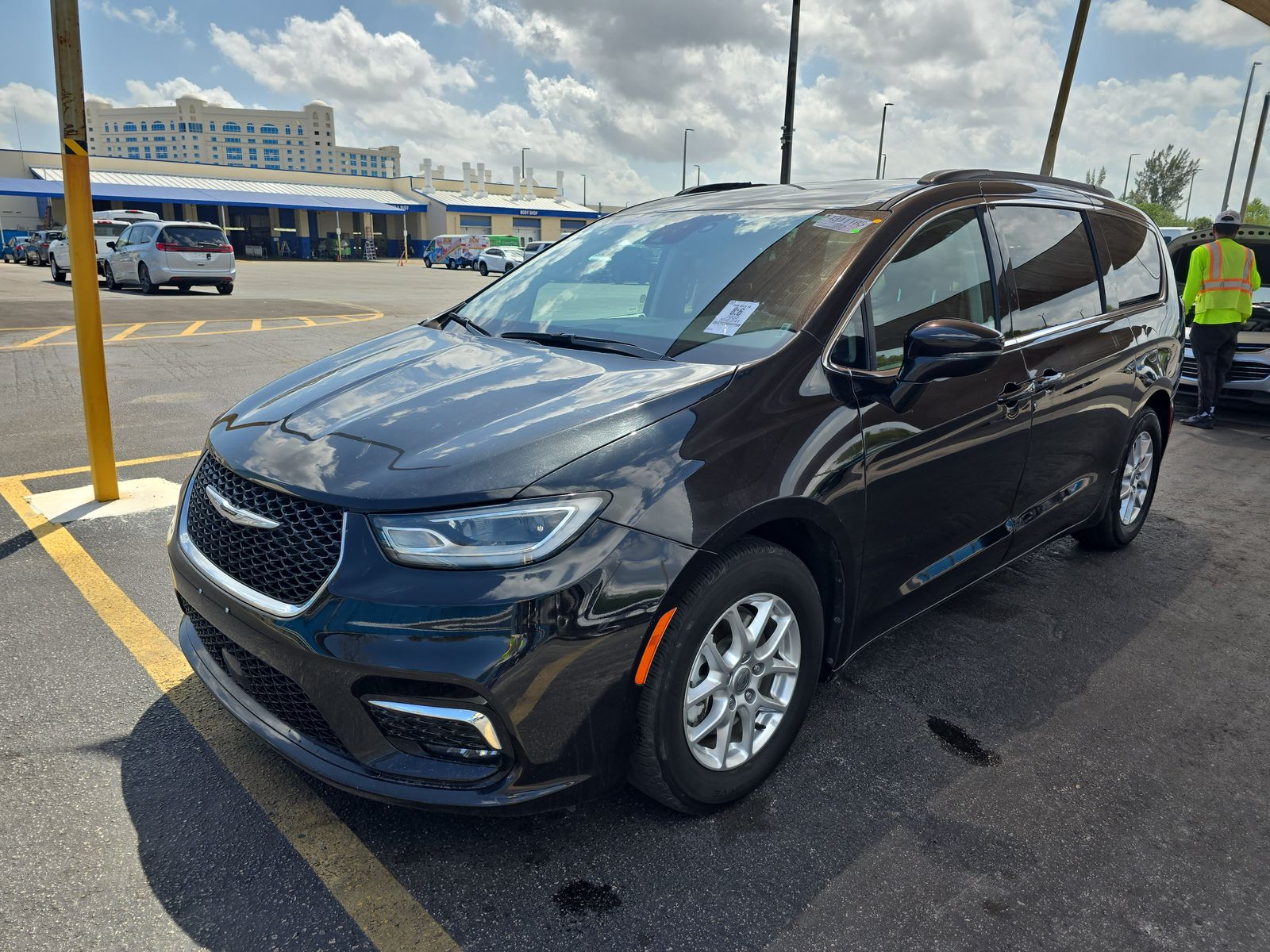 2022 Chrysler Pacifica Touring L FWD